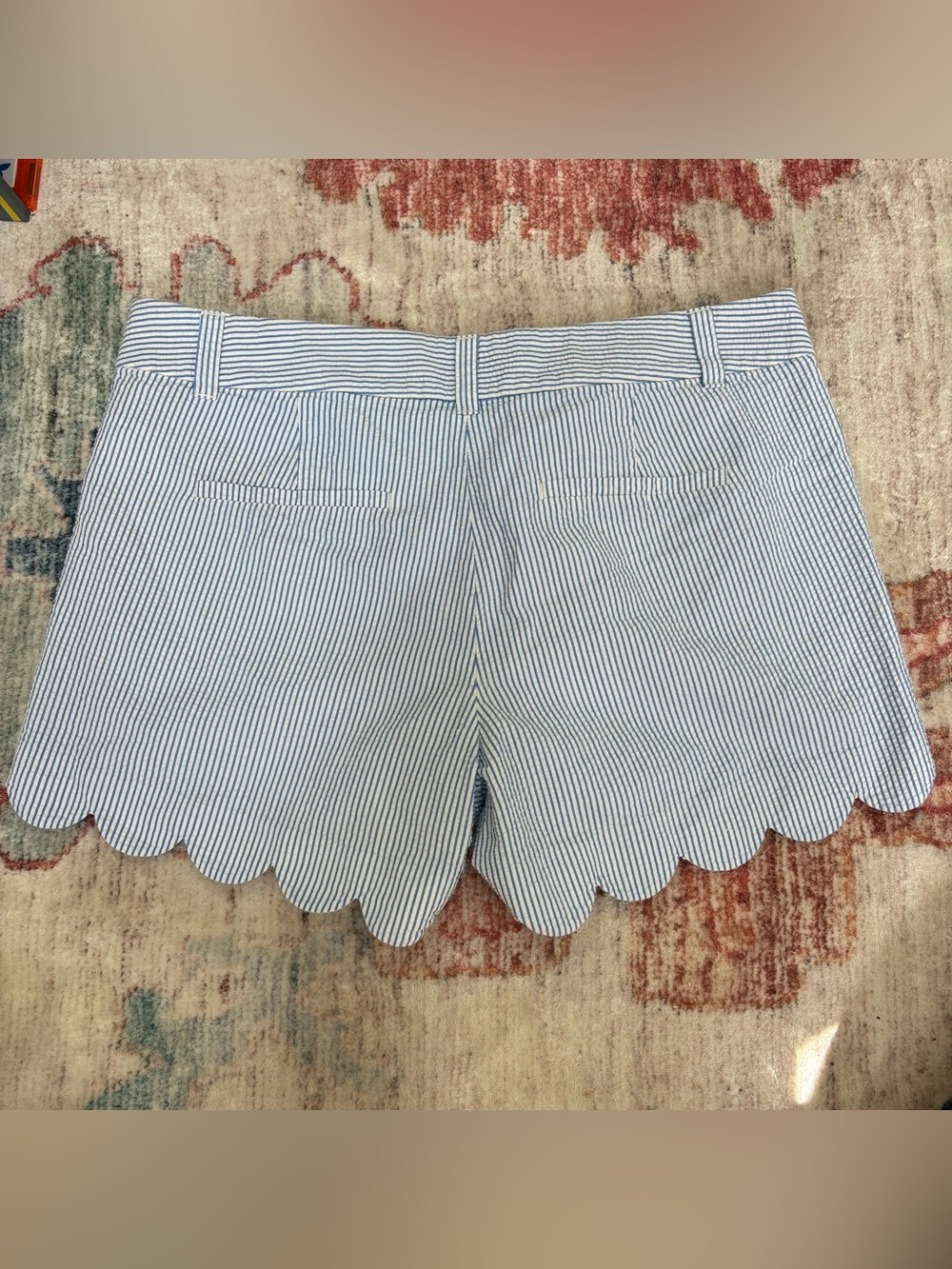 J. Crew Seersucker Scalloped Short Blue White Stripe Cotton Women’s Size 8 - Picture 2 of 5